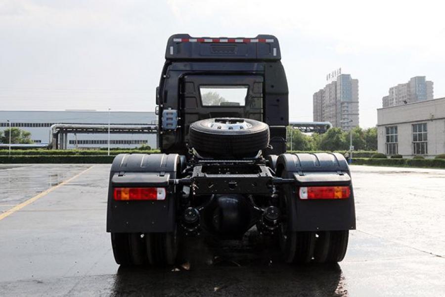  FAW J6P 6x4 Tractor 2017 года  (фото 5 из 6)